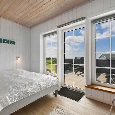 Nyaraló Cozy Renovated Near Sea And Sj133 Harboør